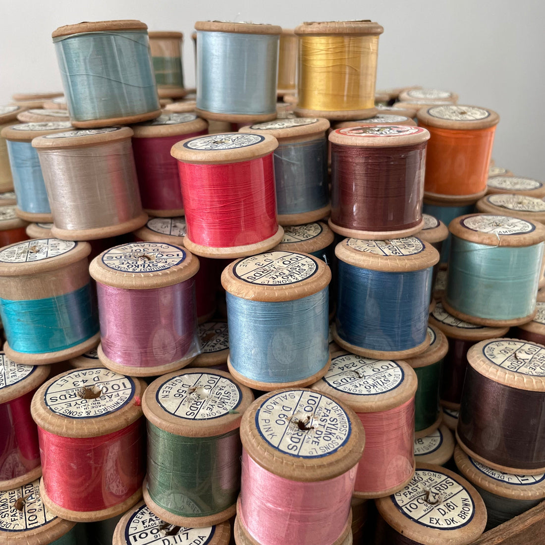 Vintage Dewhurst Sylko Wooden Cotton Reels Spools - D200 - D299 - Pierced Labels