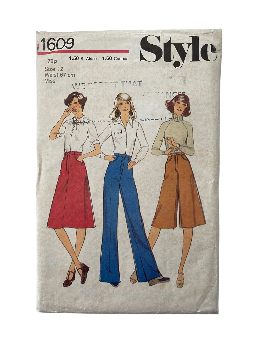 Style 1609 Womens Size 12 Skirt, Culottes, Trousers